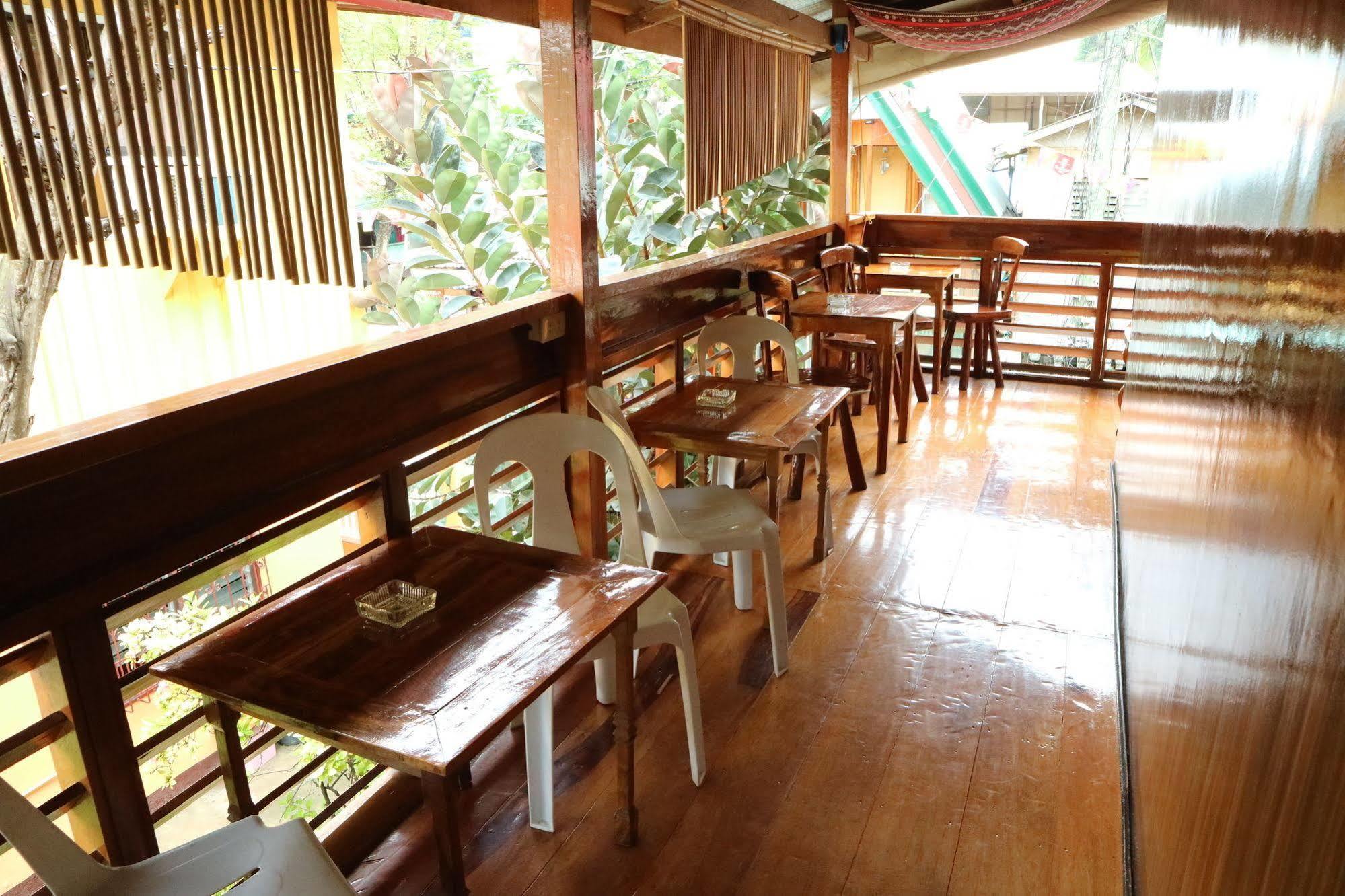 Balay Paragua El Nido Esterno foto