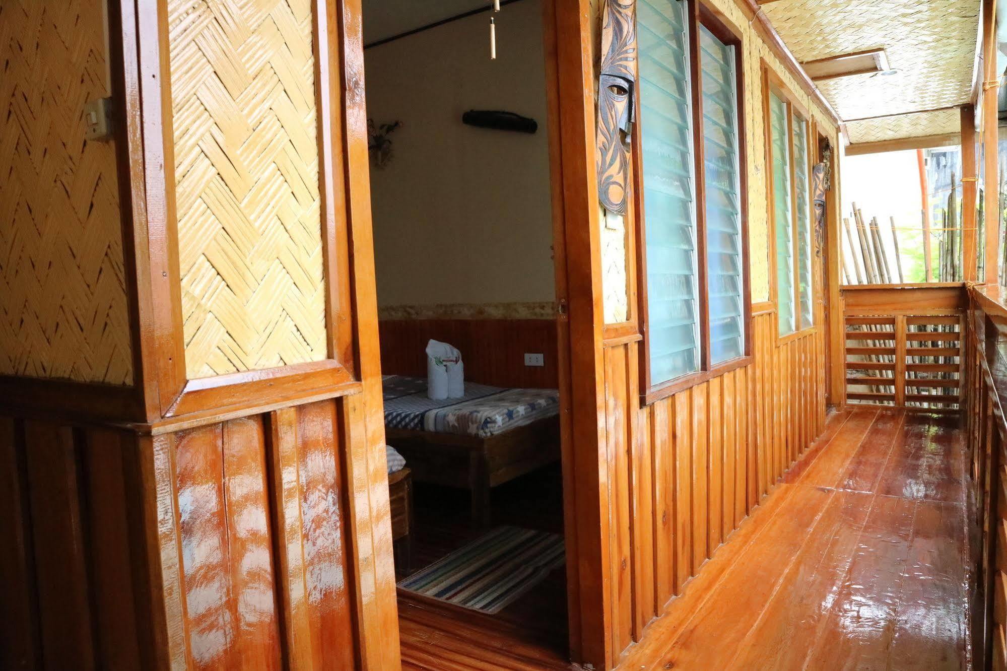 Balay Paragua El Nido Esterno foto